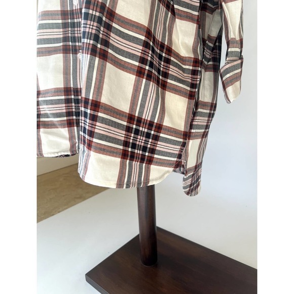 Barbour Bethwin Button Down Plaid Shirt in Cloud Check - Picture 4 of 14